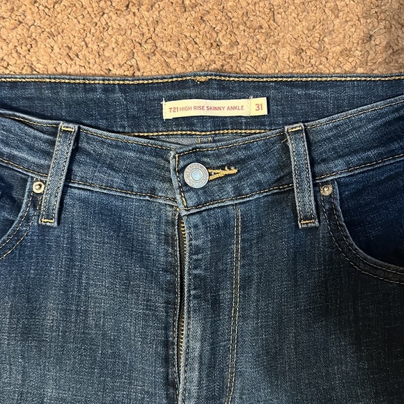 Levis 721 High Rise Skinny Ankle Jeans - Picture 9 of 9